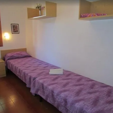 Flat In A Poolside Residence-beahost *