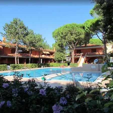 Flat In A Poolside Residence-beahost Bibione