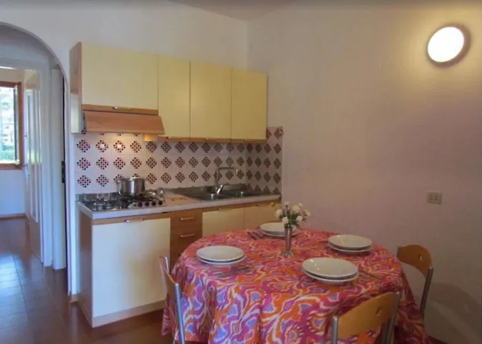 Flat In A Poolside Residence-beahost Apartmán *