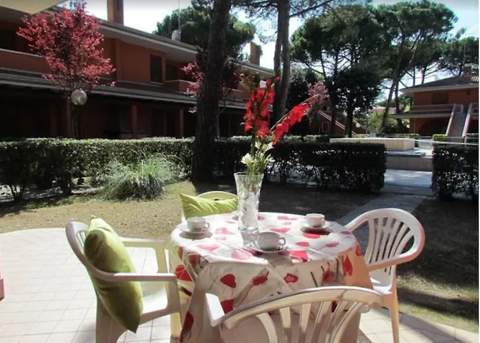 Flat In A Poolside Residence-beahost Lejlighed