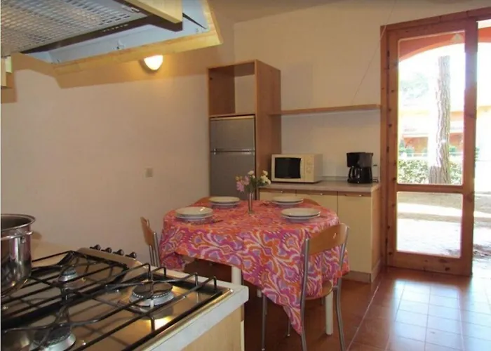 Apartmán Flat In A Poolside Residence-beahost *